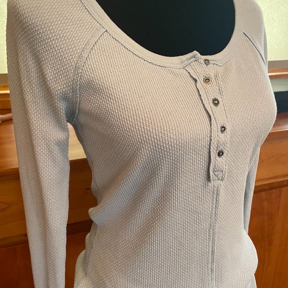 FREE PEOPLE Alpine Ski Lodge Sweater Cuff Henley Shirt M - Picture 2 of 8